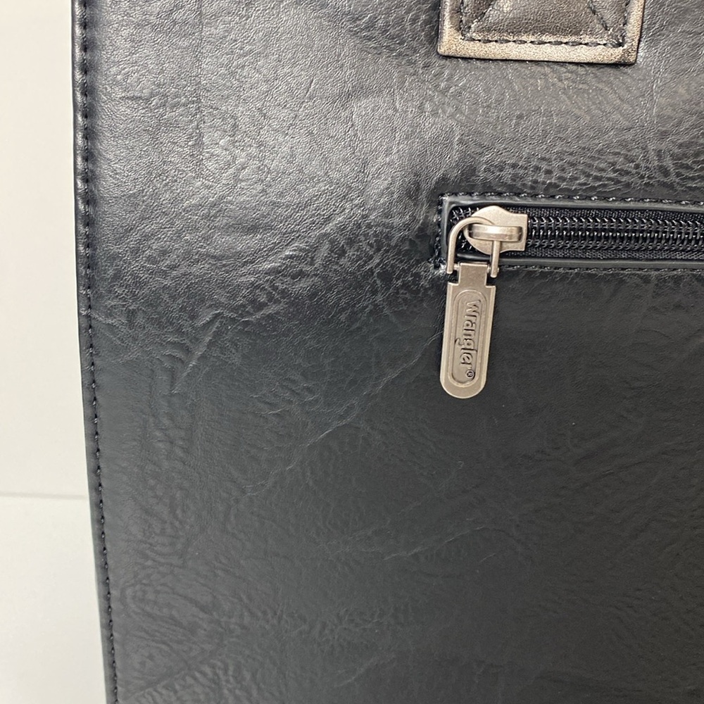 Wrangler Carry All Tote/Crossbody Black - Picture 6 of 14